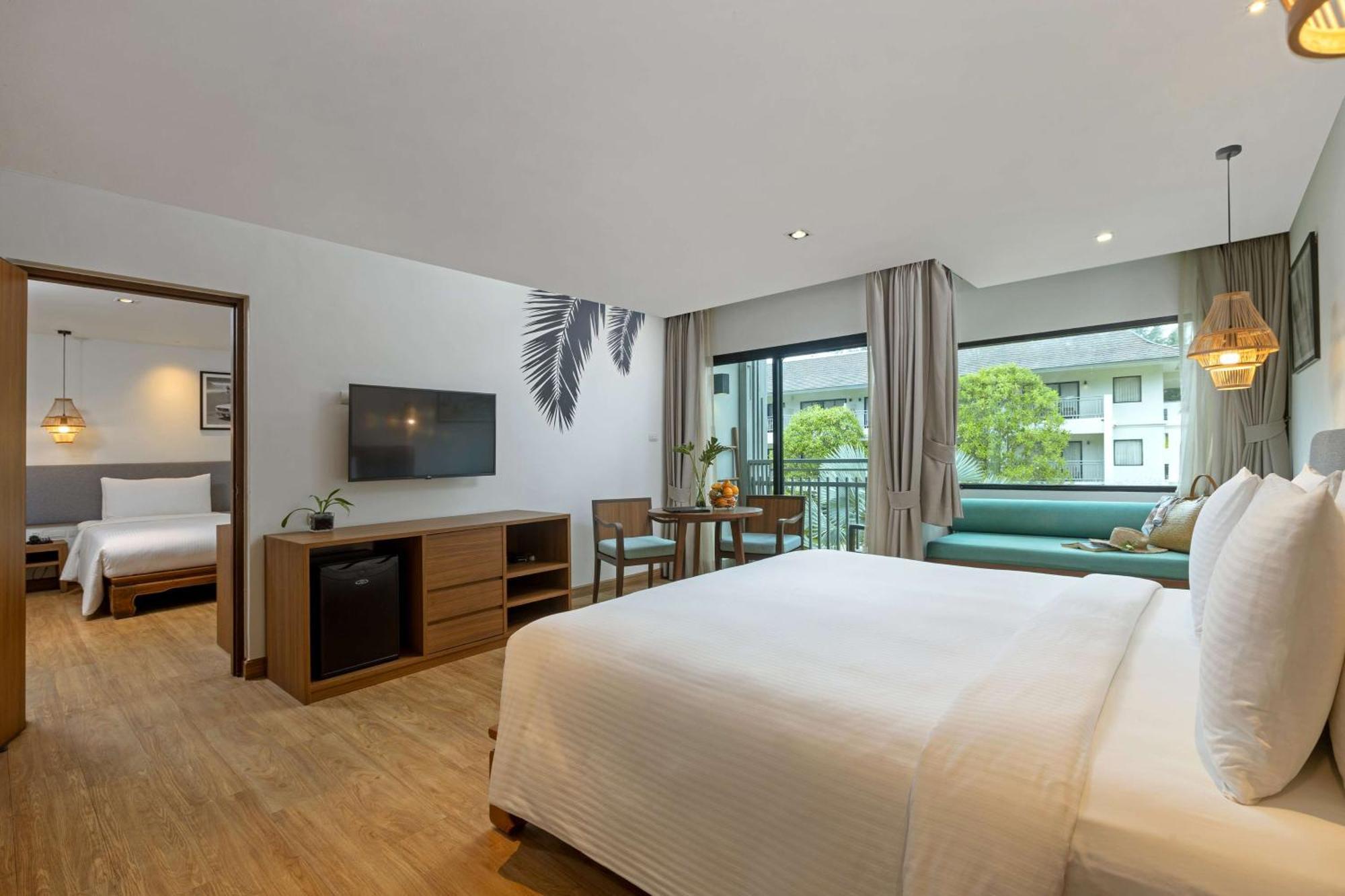 Outrigger Khao Lak Beach Resort - Sha Extra Plus Exterior foto